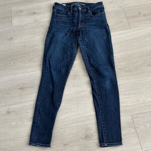 Women’s American Eagle high-rise jegging size 6 long